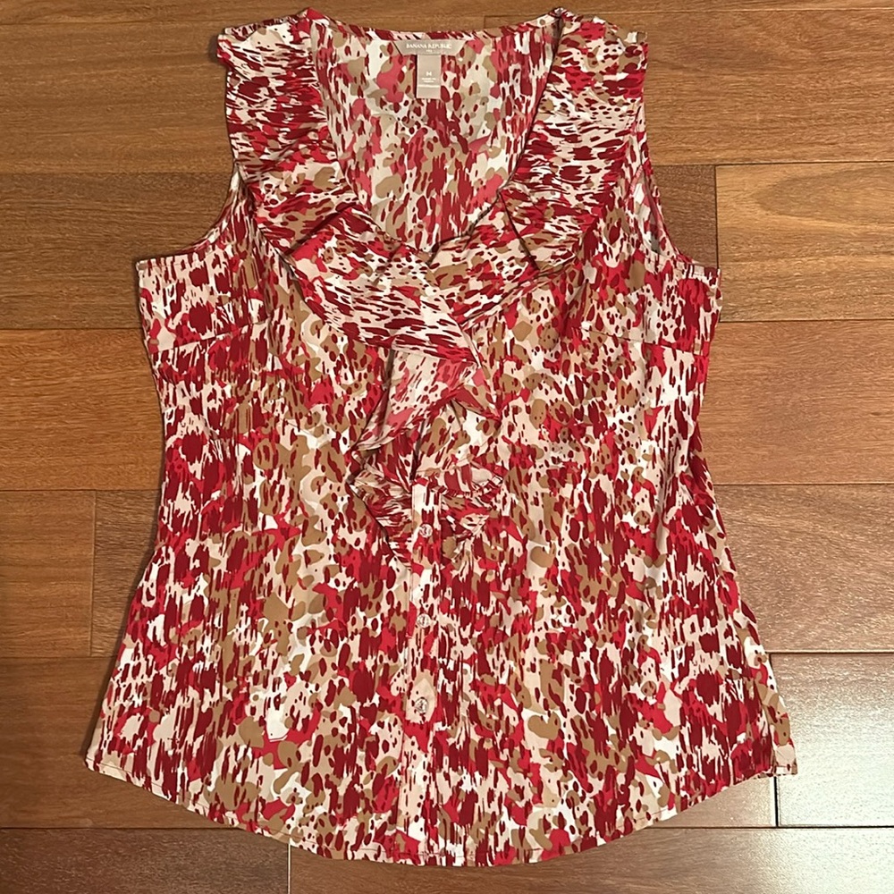 Banana Republic women’s sleeveless shirt - M